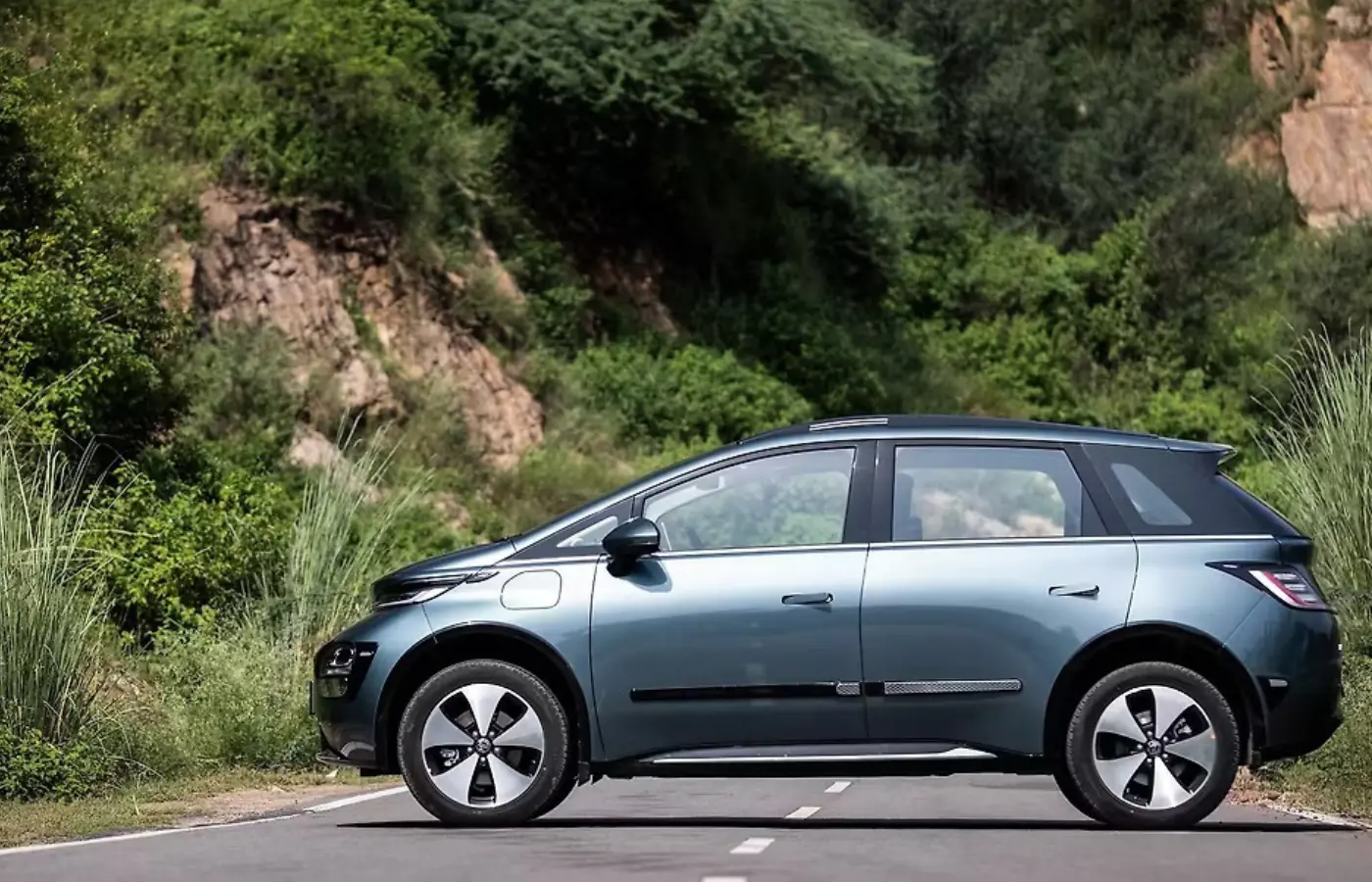 MG Windsor ownership review after 13000 km